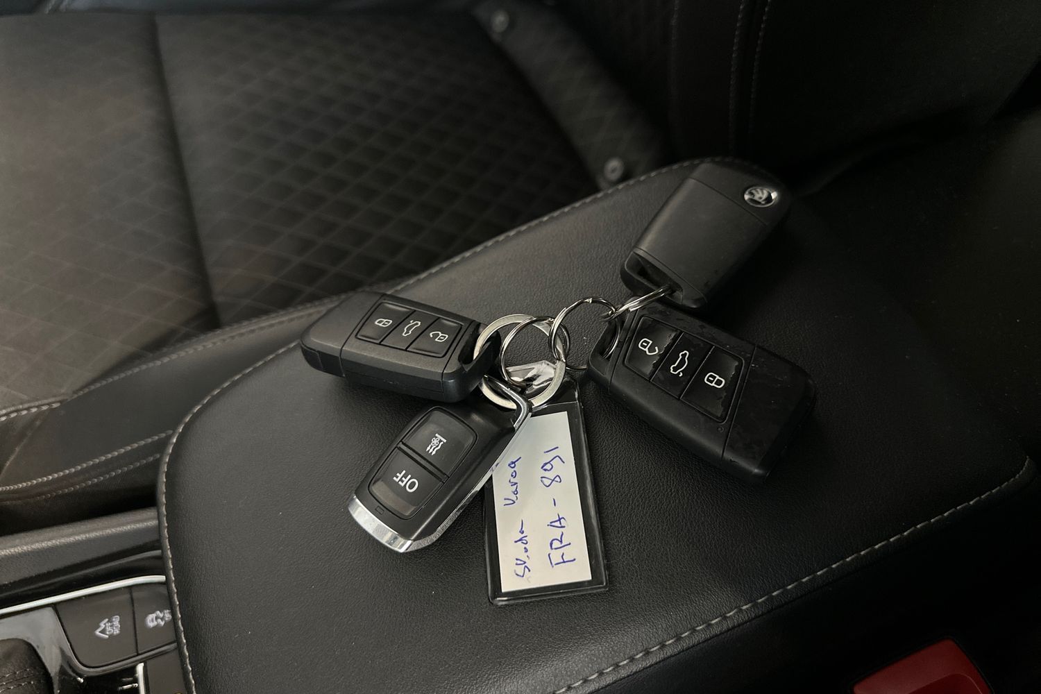 Skoda Karoq vaihtoauto