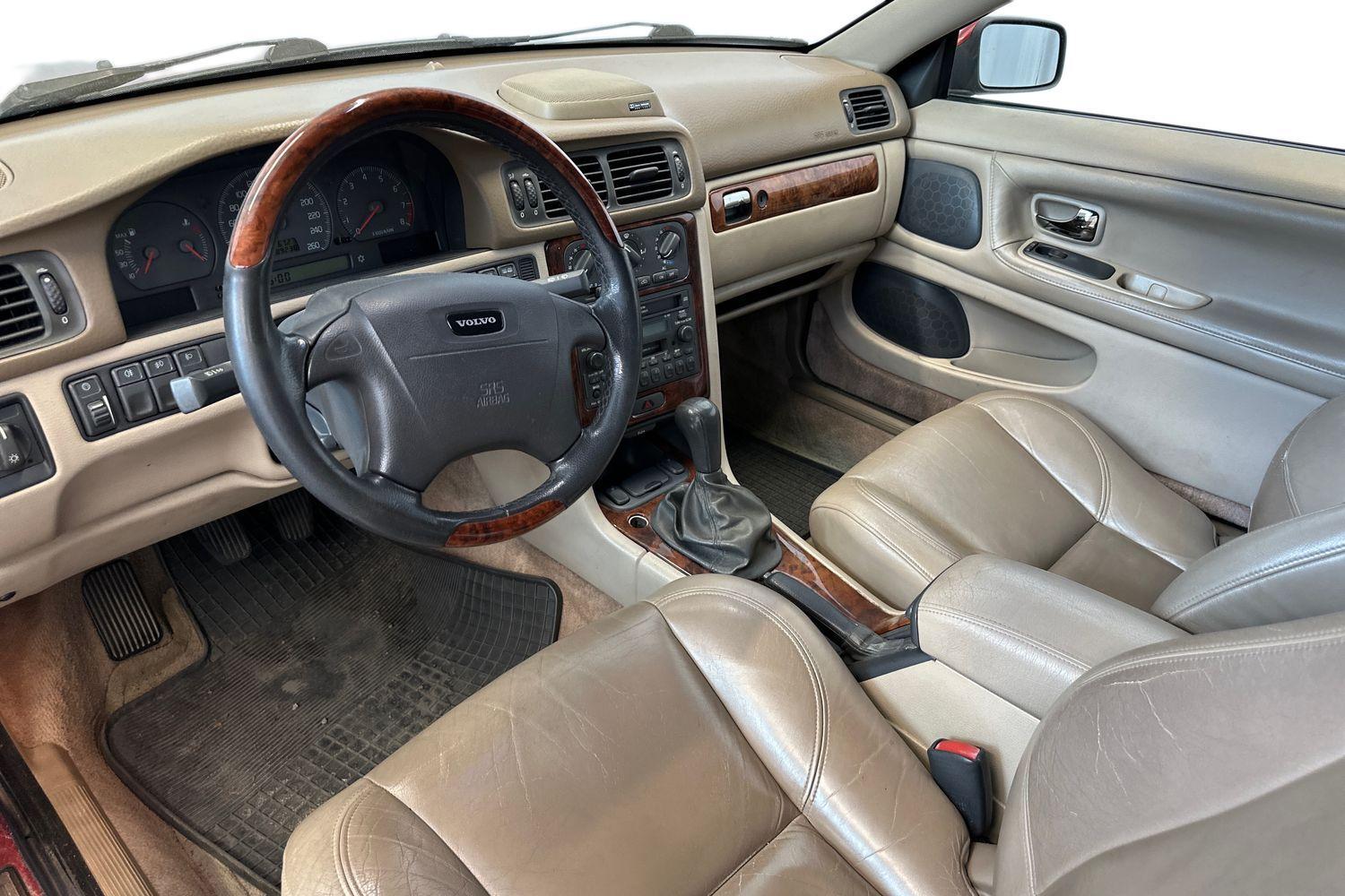 Volvo C70 vaihtoauto