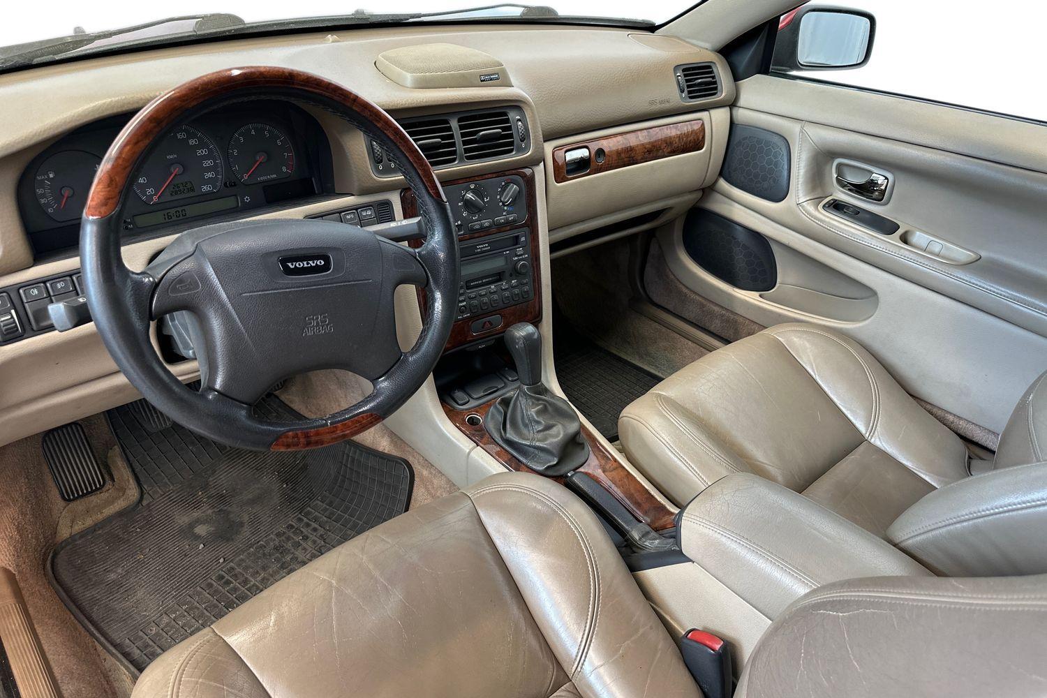 Volvo C70 vaihtoauto