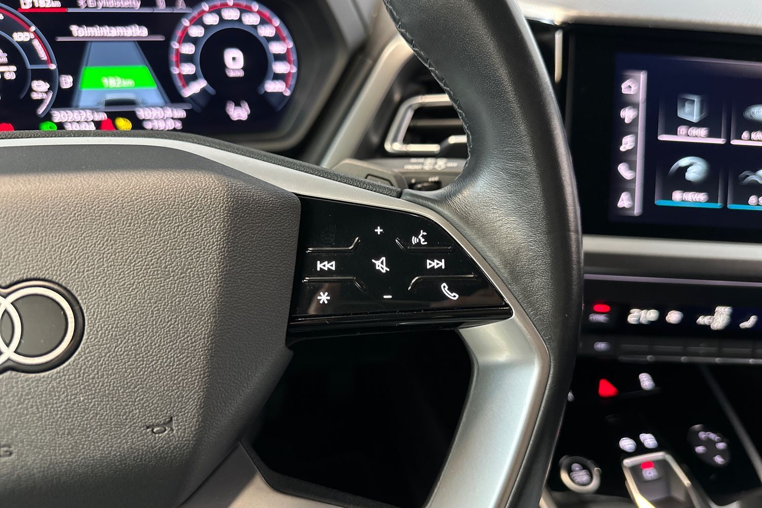 Audi Q4 e-tron vaihtoauto