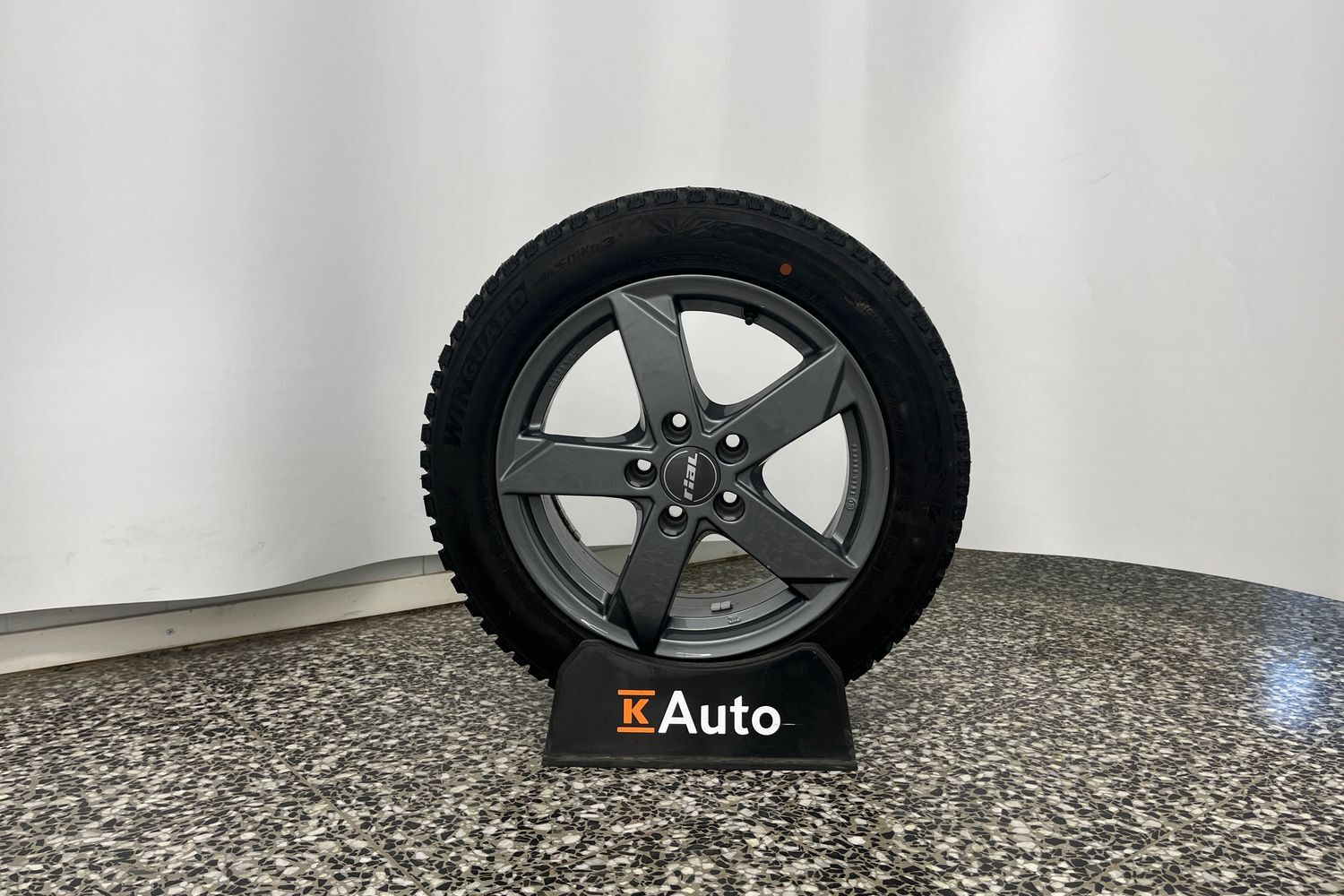 SEAT Leon Sportstourer vaihtoauto