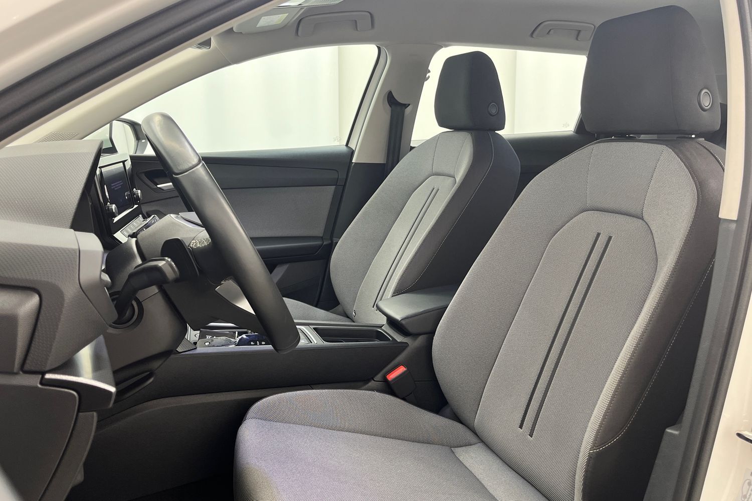 SEAT Leon Sportstourer vaihtoauto