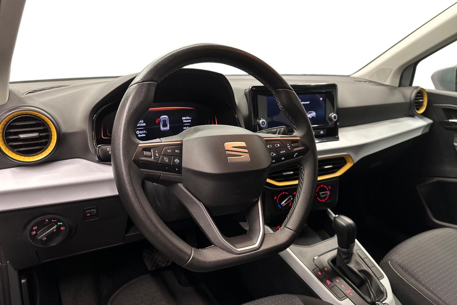 SEAT Arona vaihtoauto