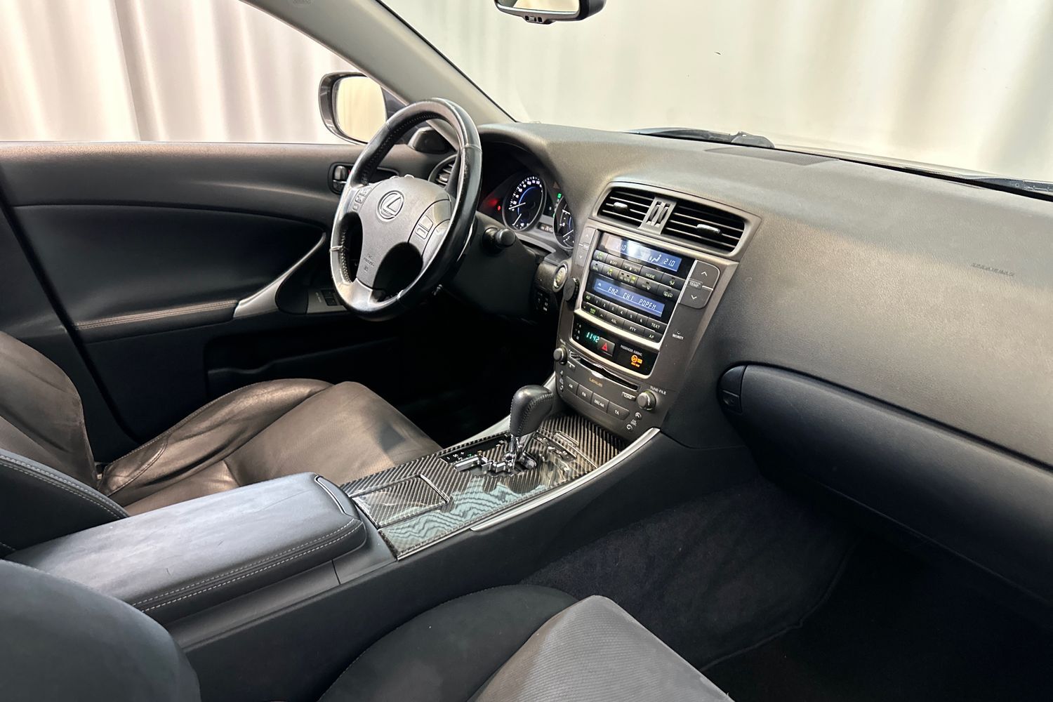 Lexus IS vaihtoauto