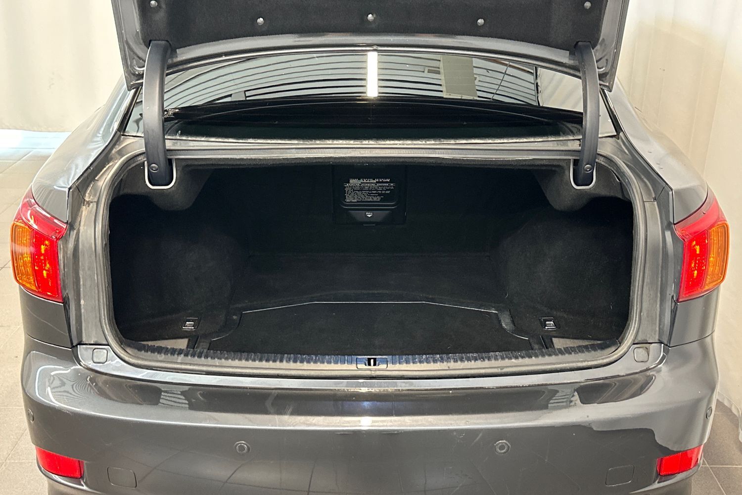 Lexus IS vaihtoauto