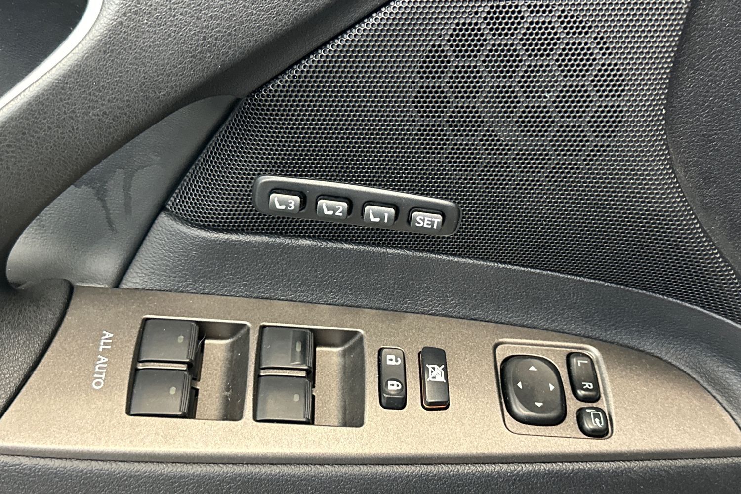 Lexus IS vaihtoauto