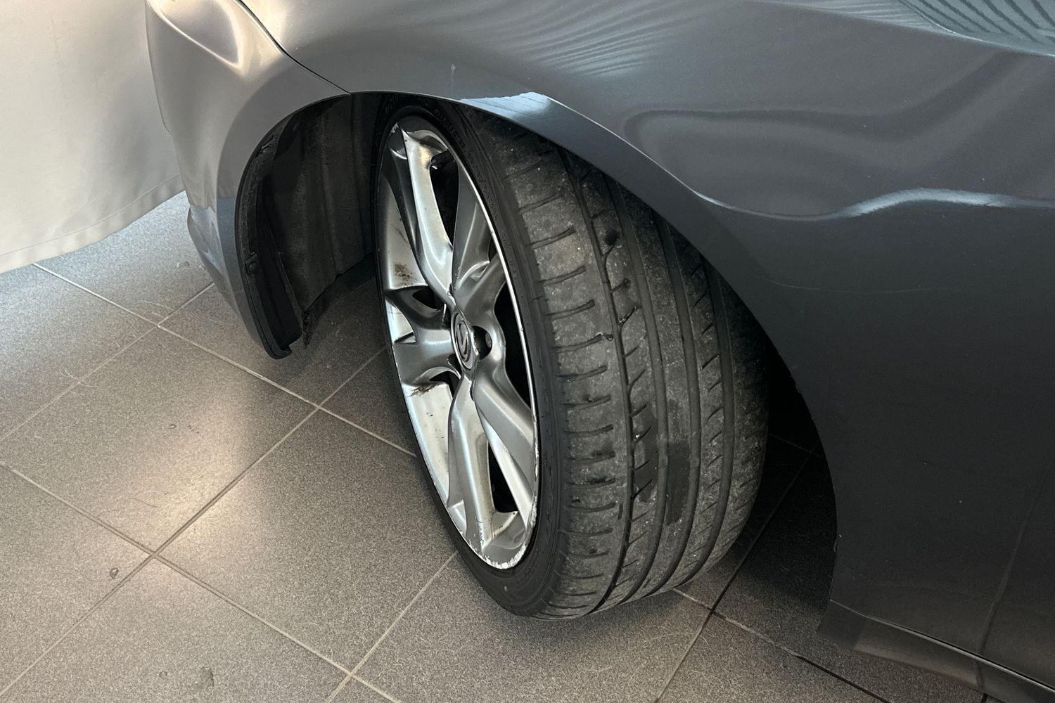 Lexus IS vaihtoauto