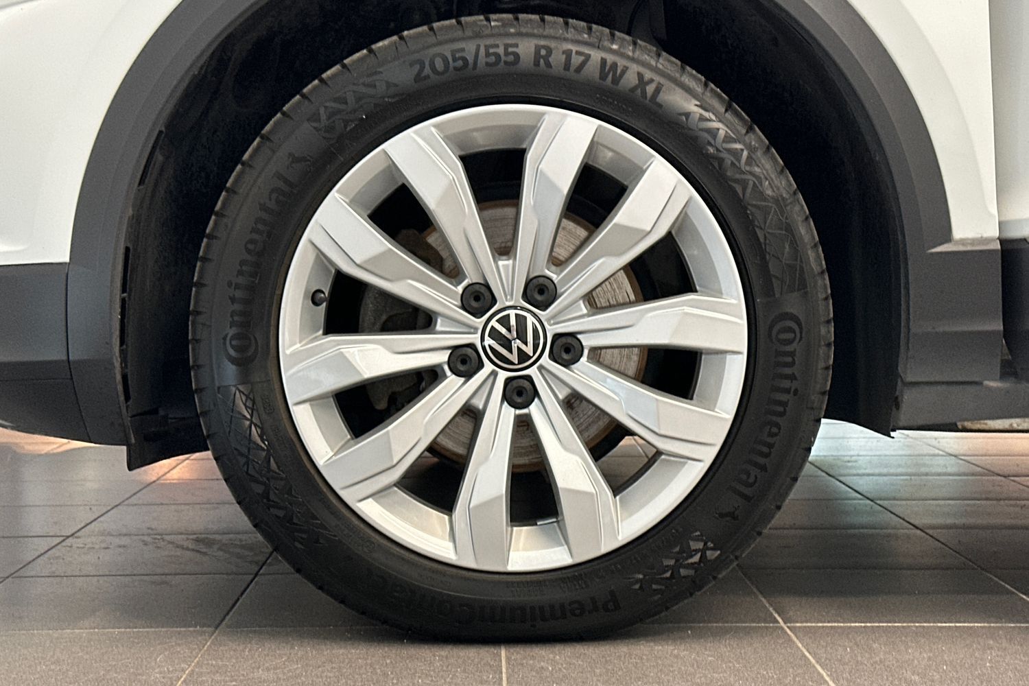 Volkswagen T-Roc vaihtoauto
