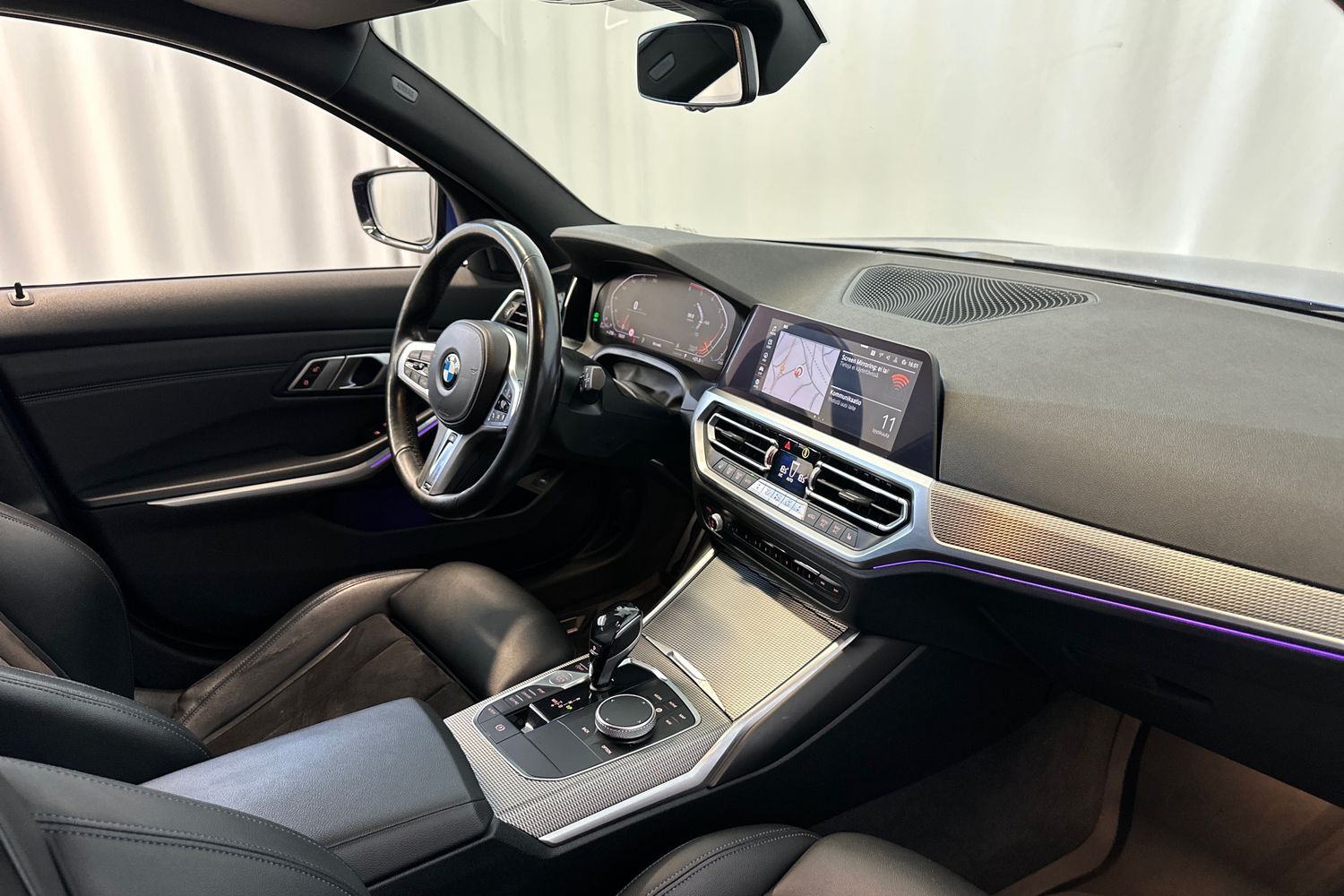 BMW 330 vaihtoauto