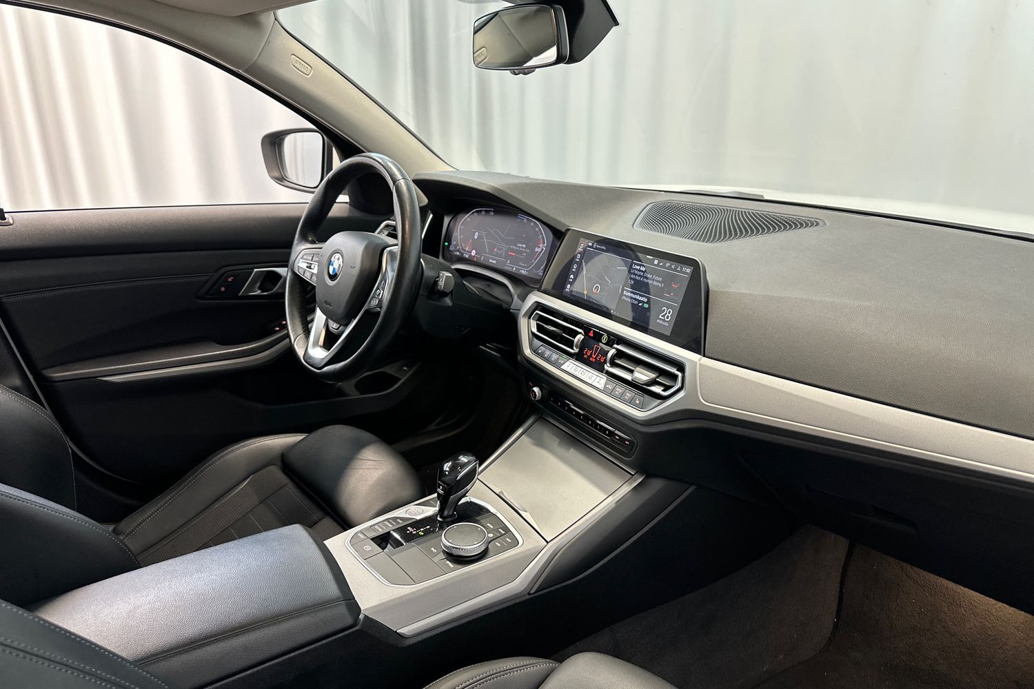 BMW 320 vaihtoauto