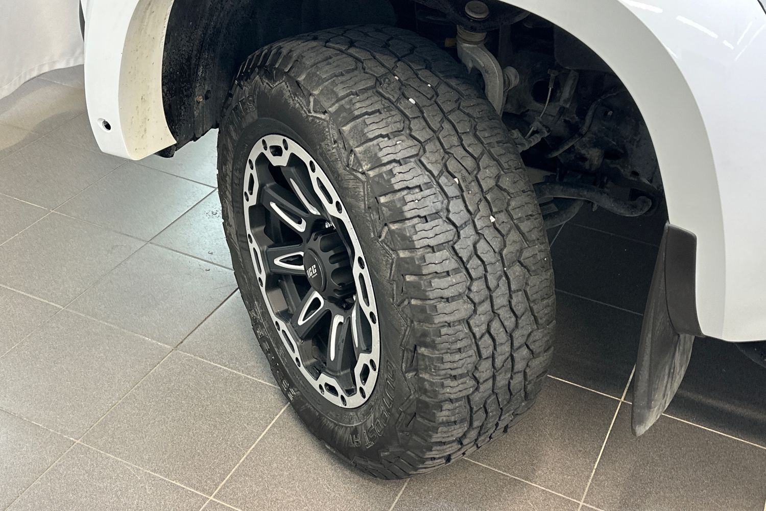 Volkswagen Amarok vaihtoauto