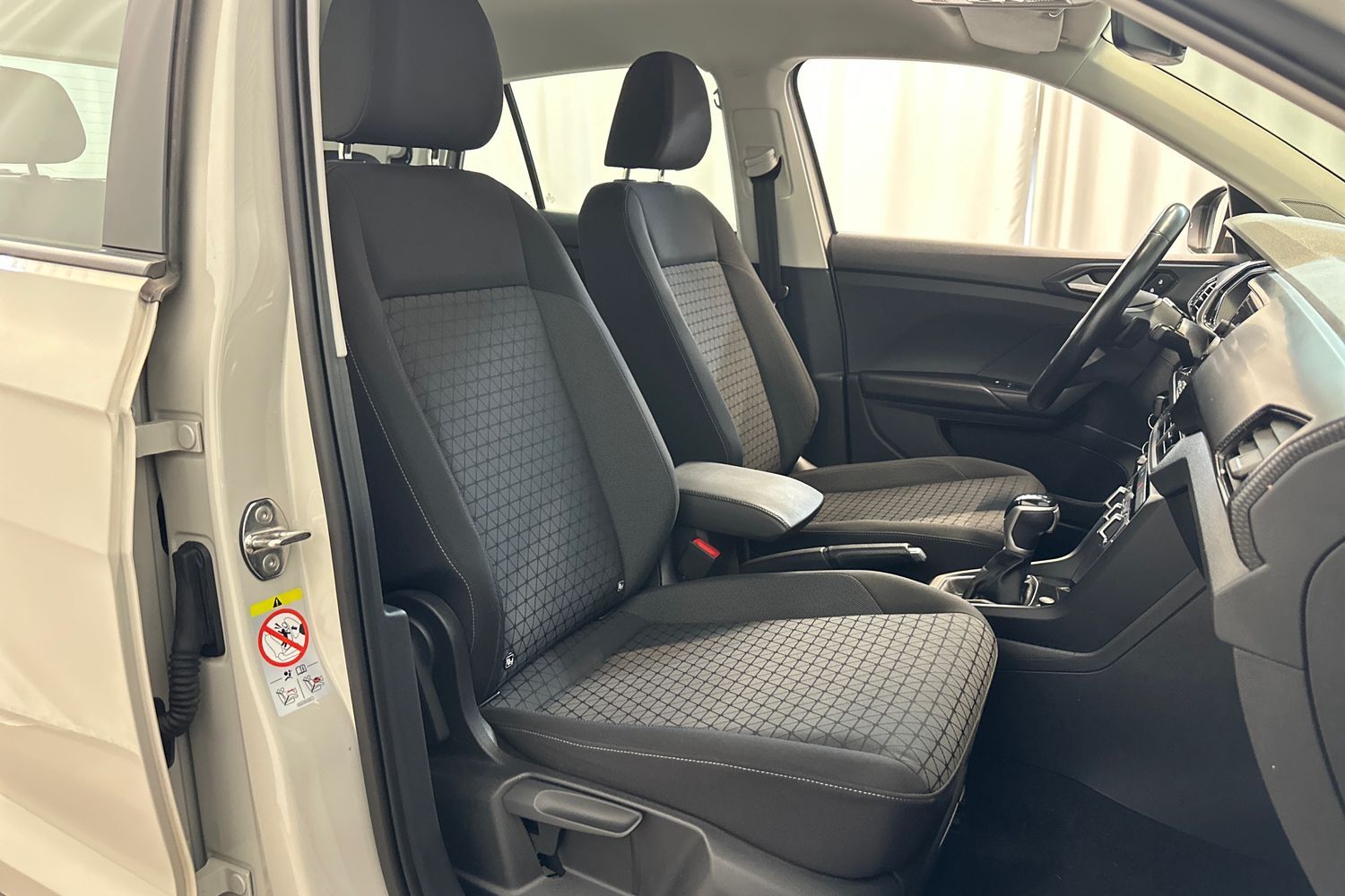 Volkswagen T-Cross vaihtoauto