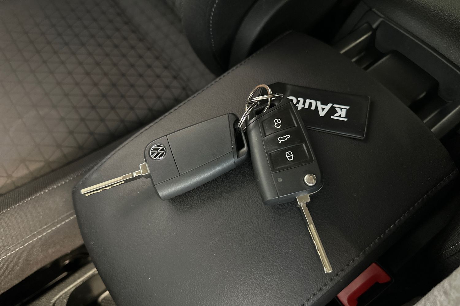 Volkswagen T-Cross vaihtoauto