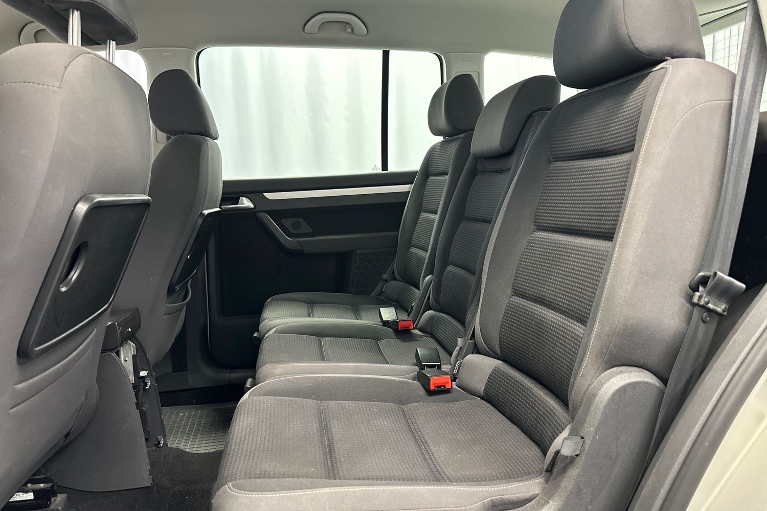 Volkswagen Touran vaihtoauto