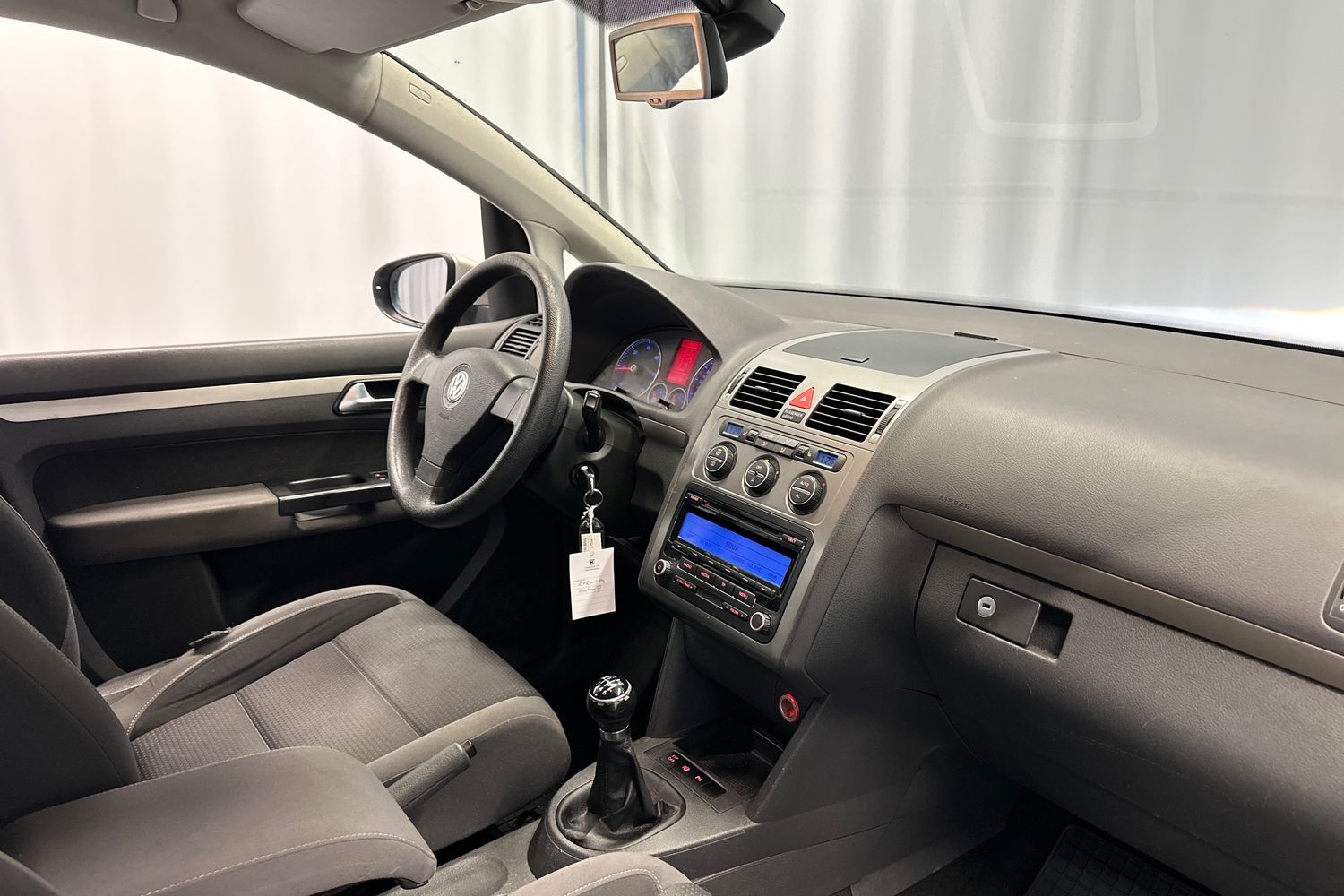 Volkswagen Touran vaihtoauto