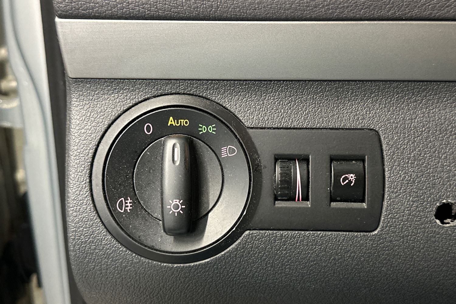 Volkswagen Touran vaihtoauto