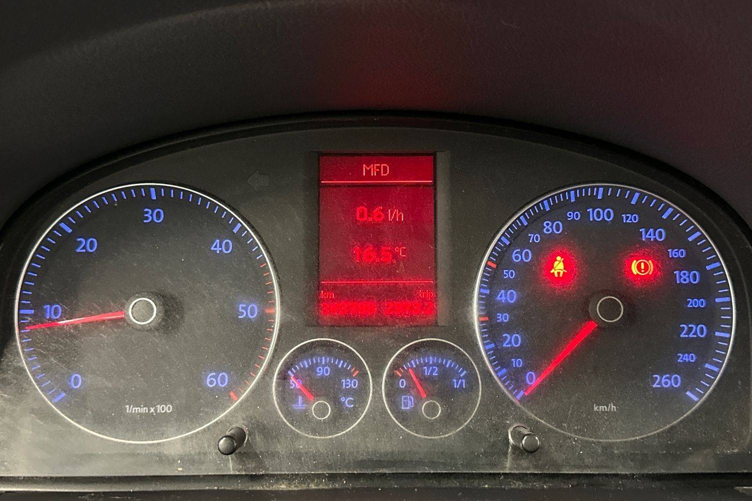 Volkswagen Touran vaihtoauto