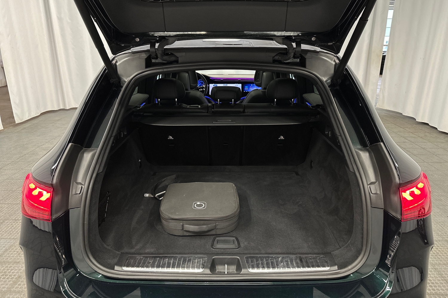 Mercedes-Benz EQE vaihtoauto