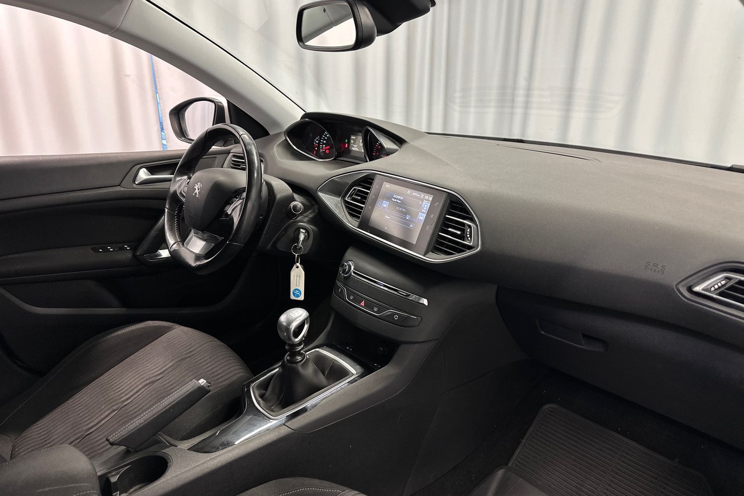 Peugeot 308 vaihtoauto