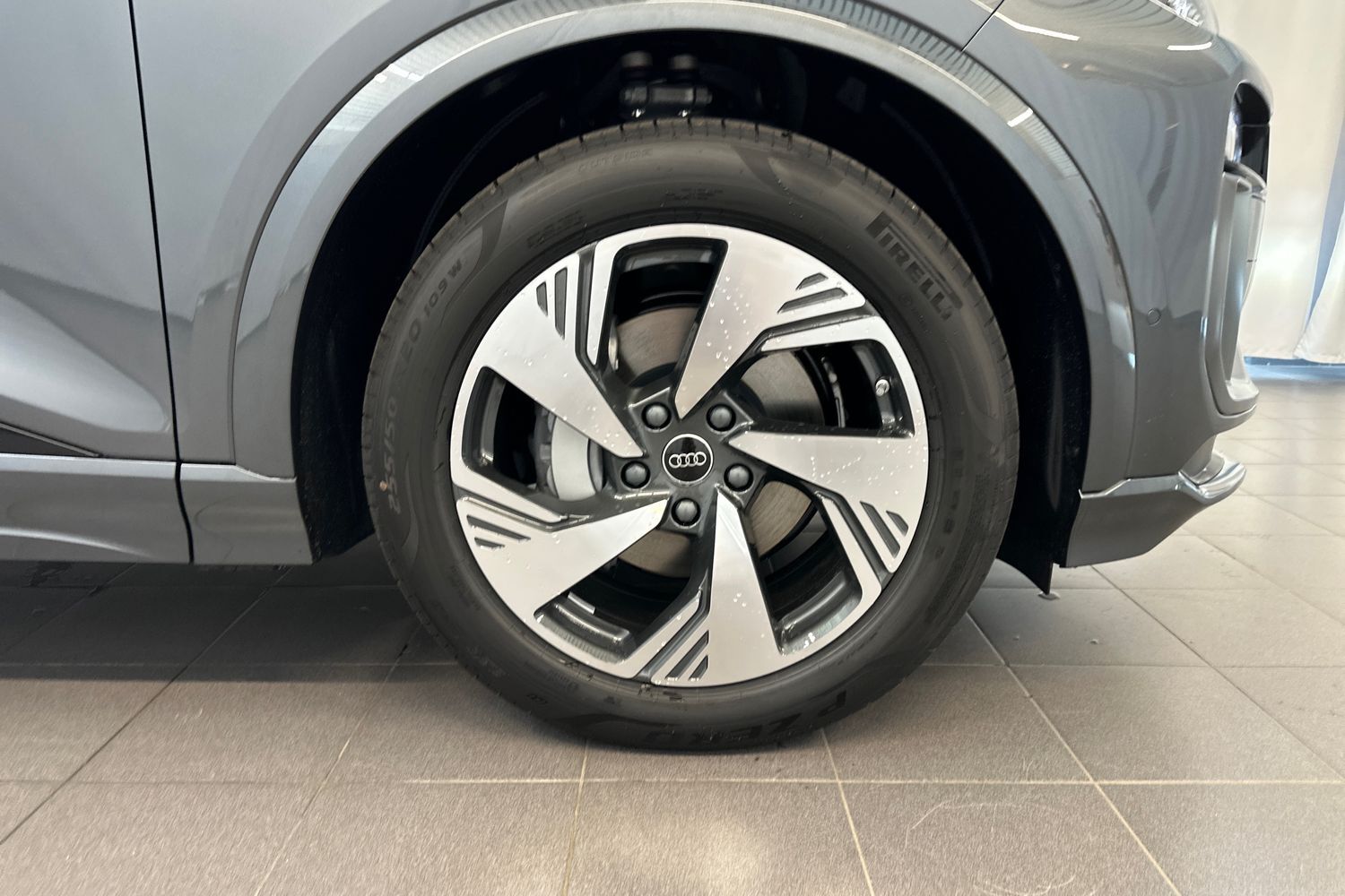 Audi Q6 e-tron vaihtoauto