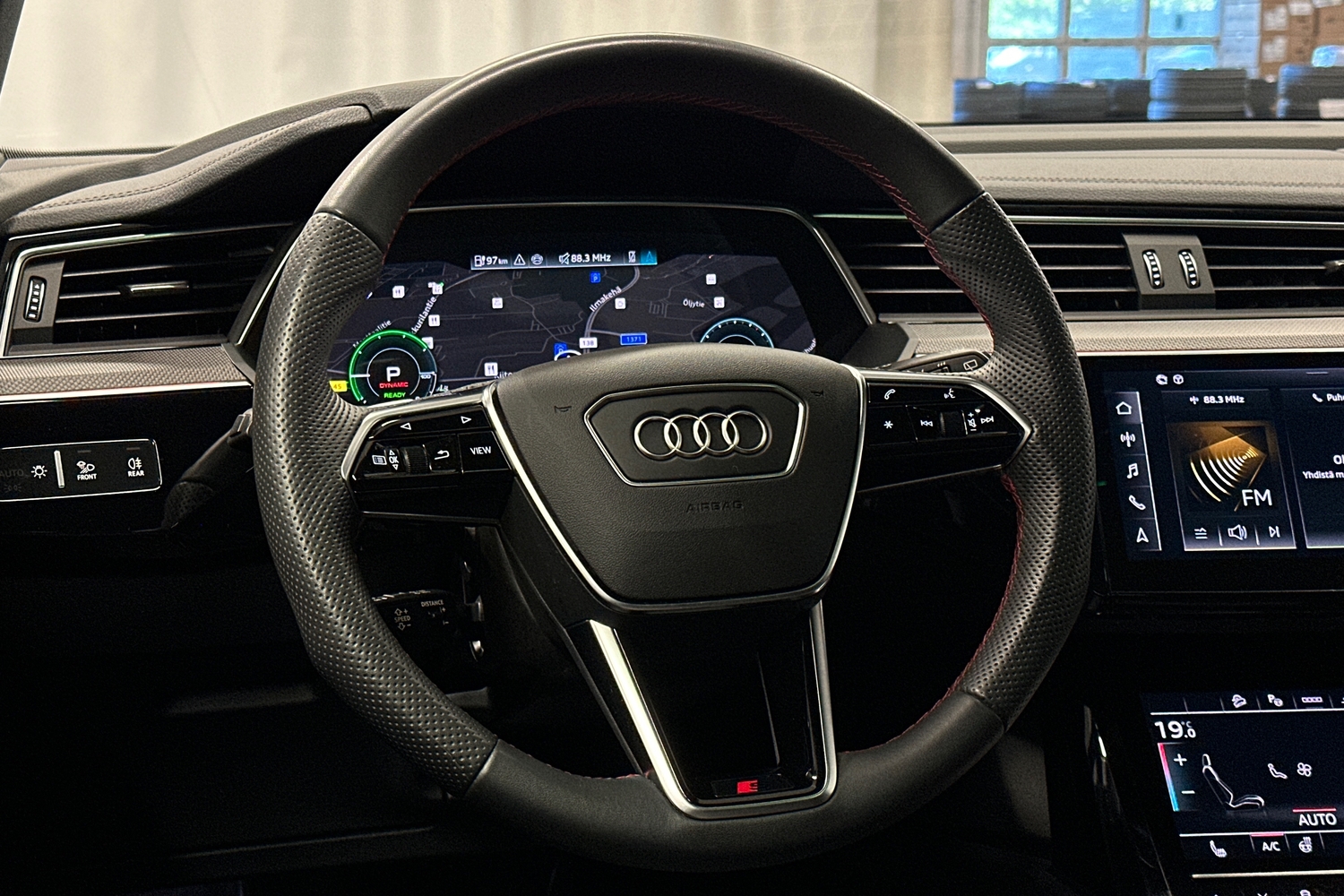 Audi Q8 e-tron vaihtoauto