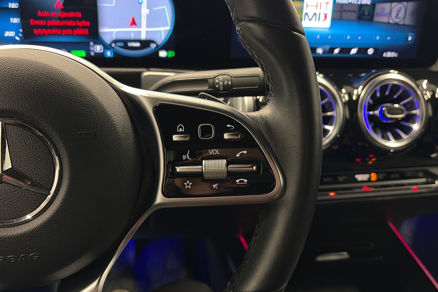 Mercedes-Benz EQB vaihtoauto