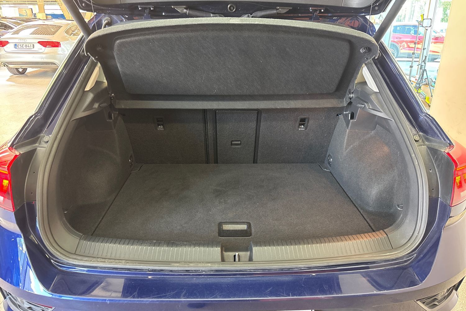 Volkswagen T-Roc vaihtoauto