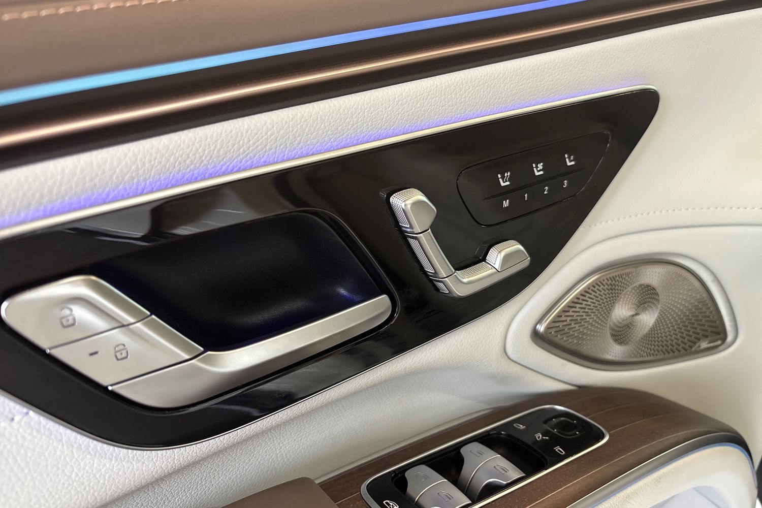 Mercedes-Benz EQS vaihtoauto