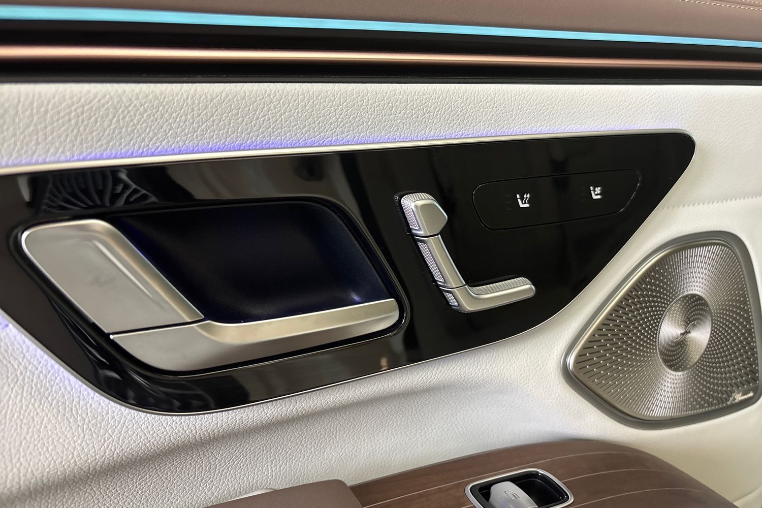 Mercedes-Benz EQS vaihtoauto
