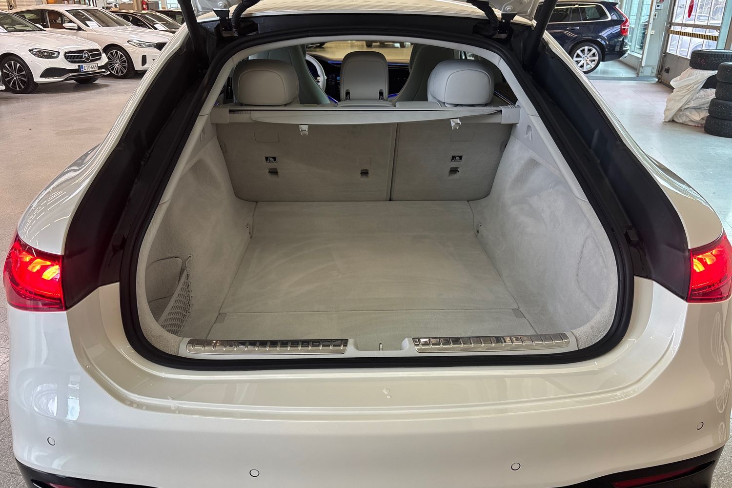 Mercedes-Benz EQS vaihtoauto
