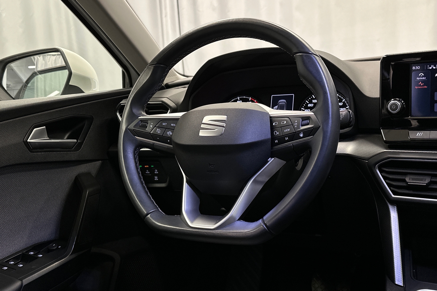 SEAT Leon Sportstourer vaihtoauto