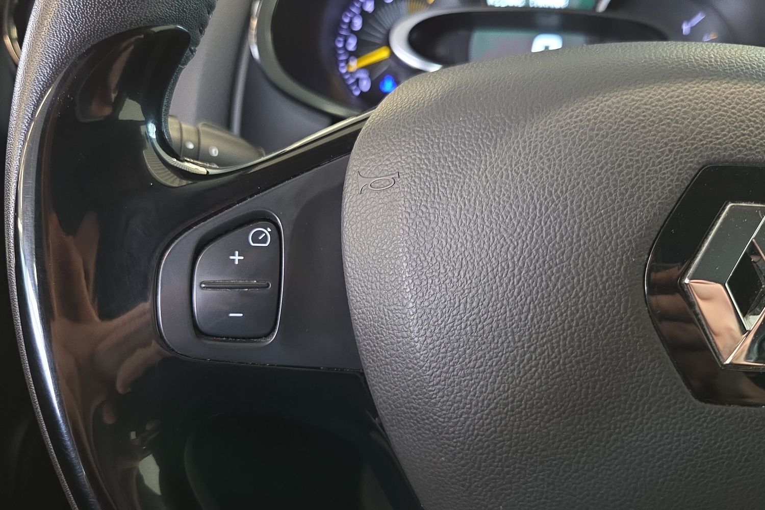 Renault Clio vaihtoauto
