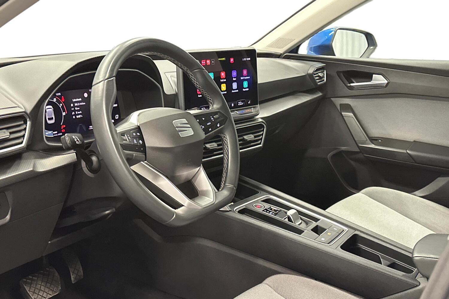 SEAT Leon Sportstourer vaihtoauto