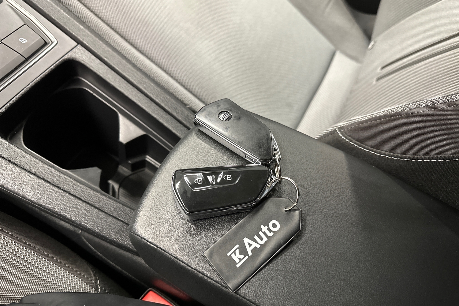 SEAT Leon Sportstourer vaihtoauto