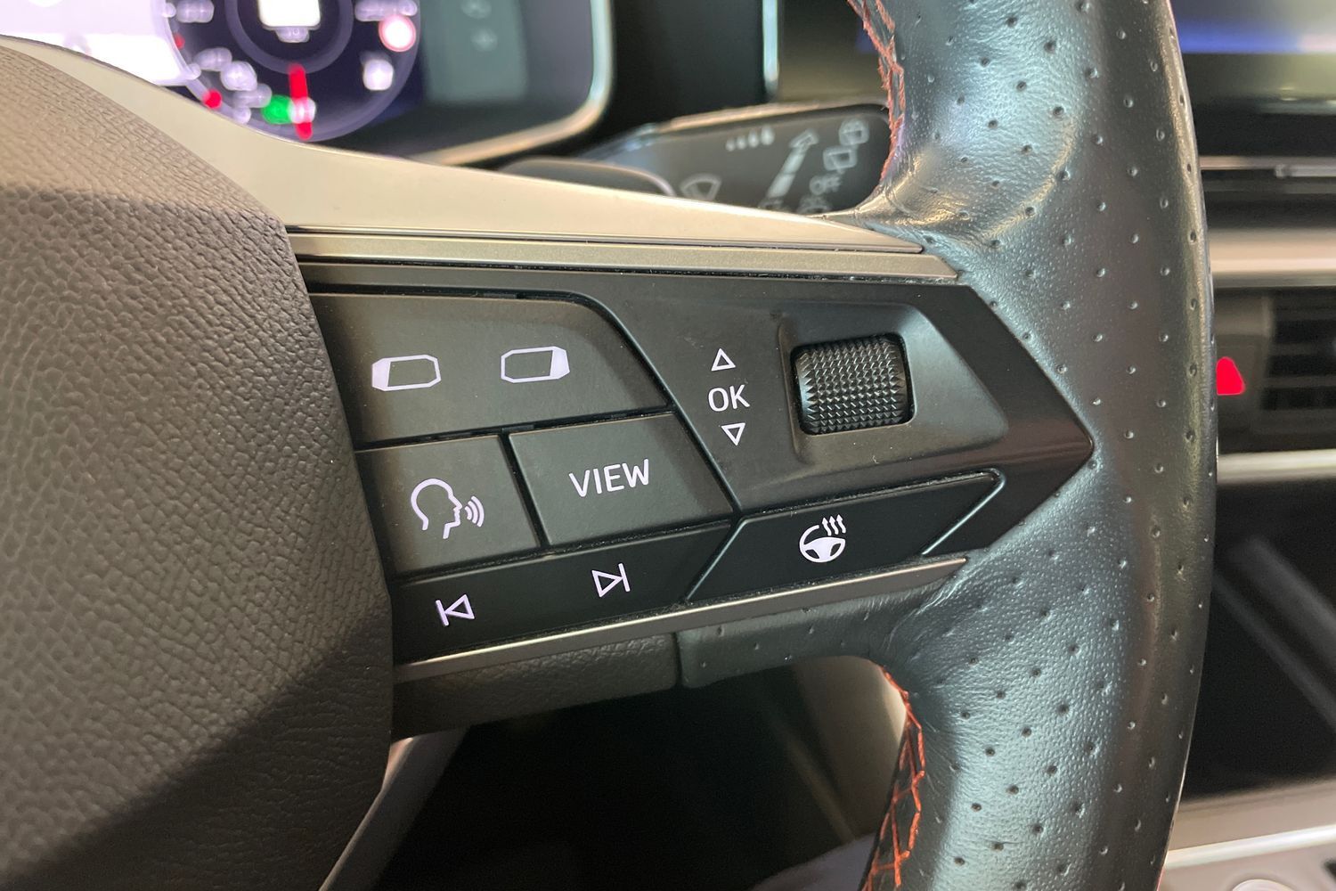 SEAT Leon Sportstourer vaihtoauto