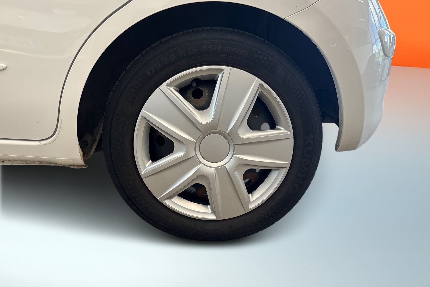 Nissan Micra vaihtoauto