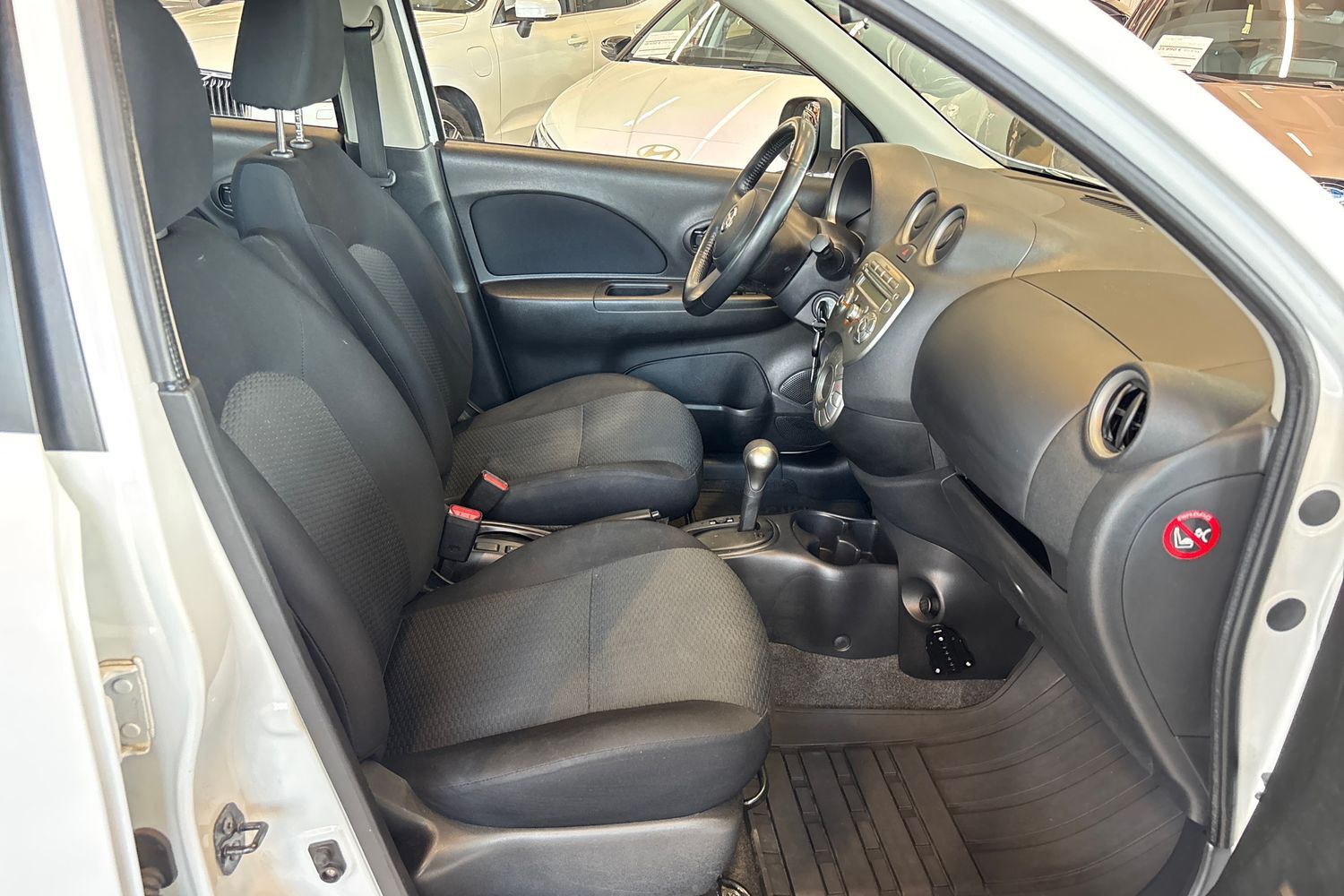 Nissan Micra vaihtoauto