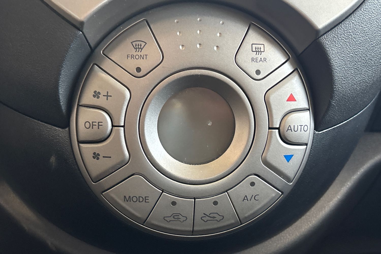 Nissan Micra vaihtoauto