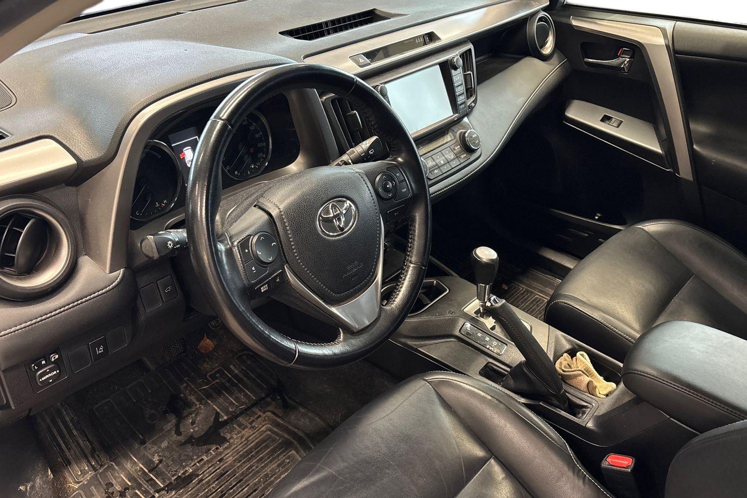 Toyota RAV4 vaihtoauto