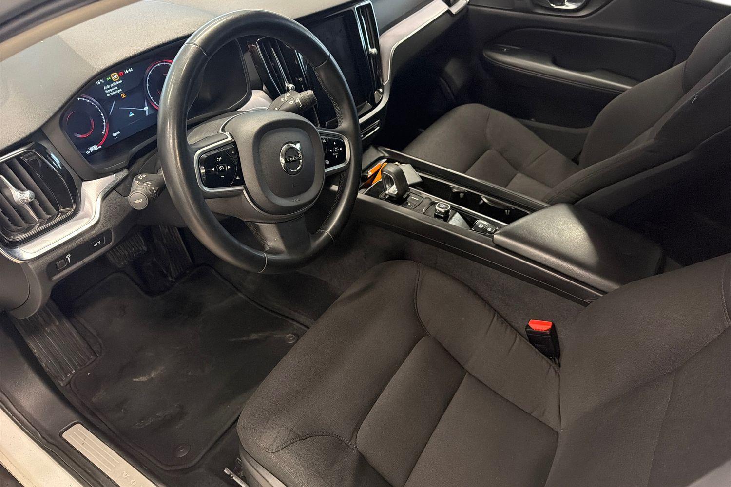 Volvo V60 Cross Country vaihtoauto