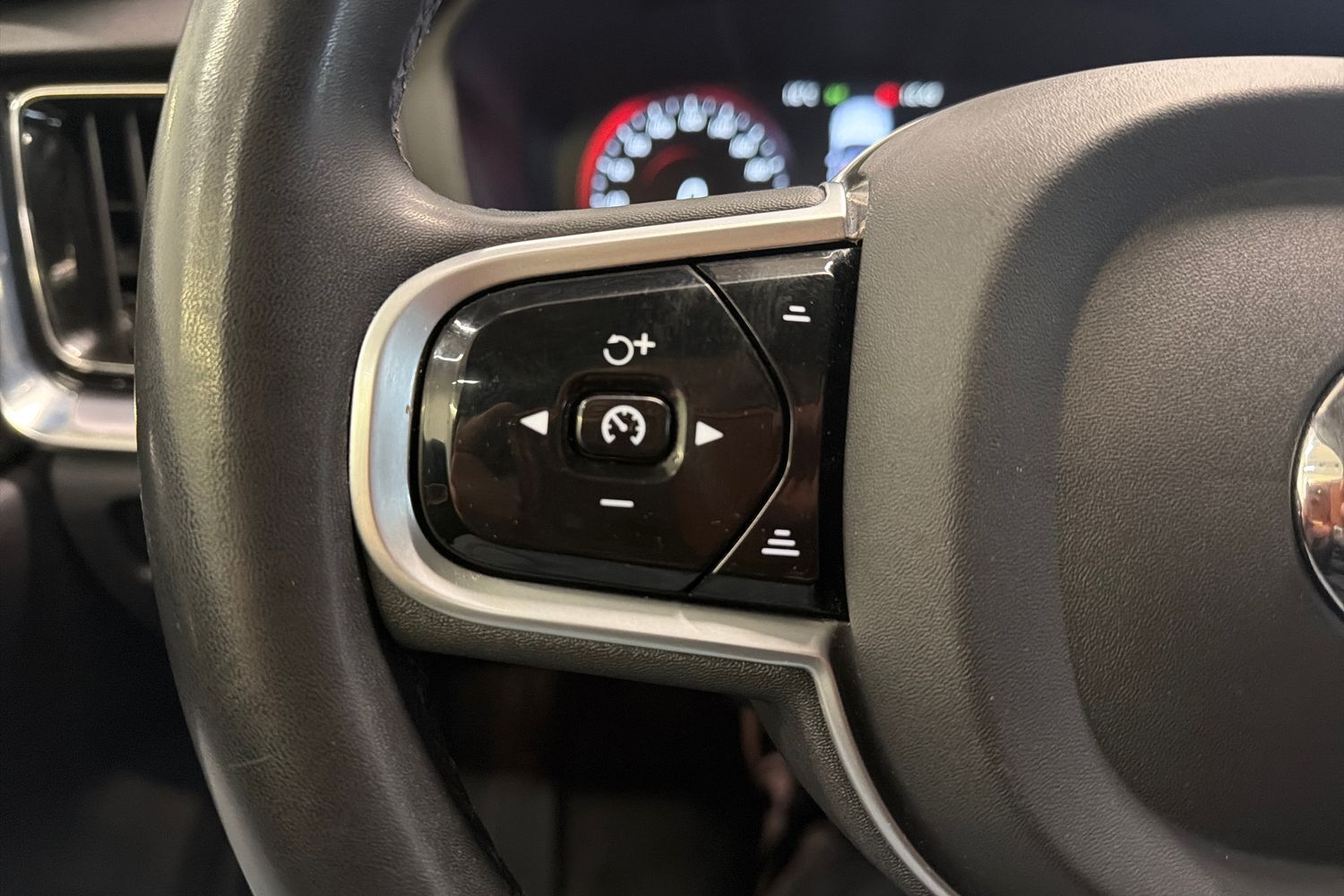 Volvo V60 Cross Country vaihtoauto
