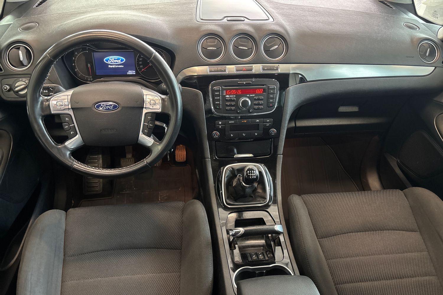 Ford S-MAX vaihtoauto