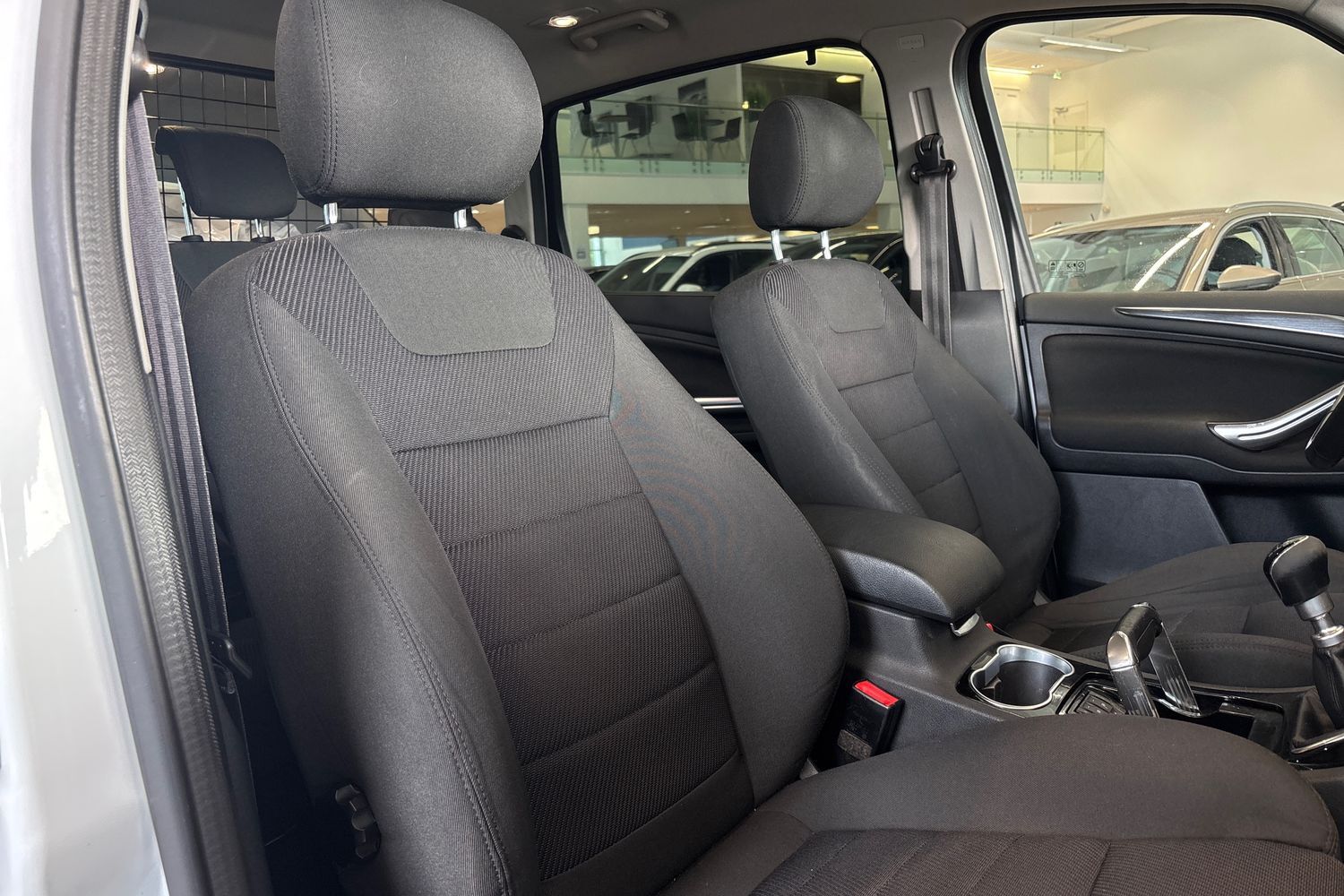 Ford S-MAX vaihtoauto