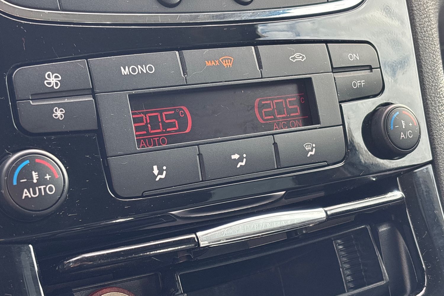 Ford S-MAX vaihtoauto