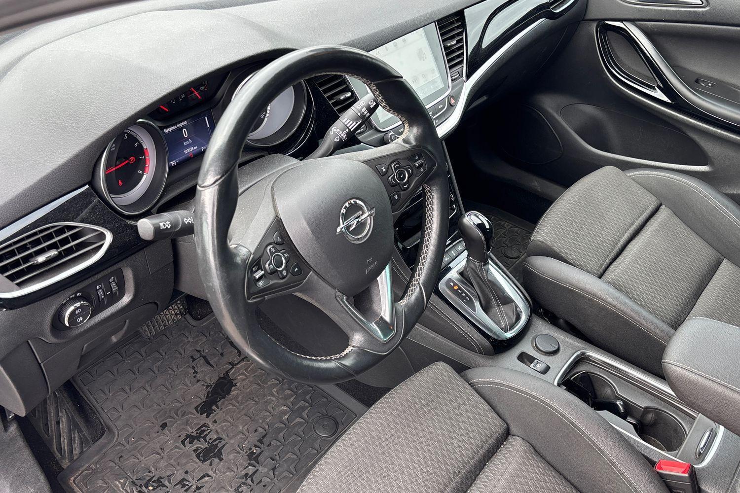Opel Astra vaihtoauto