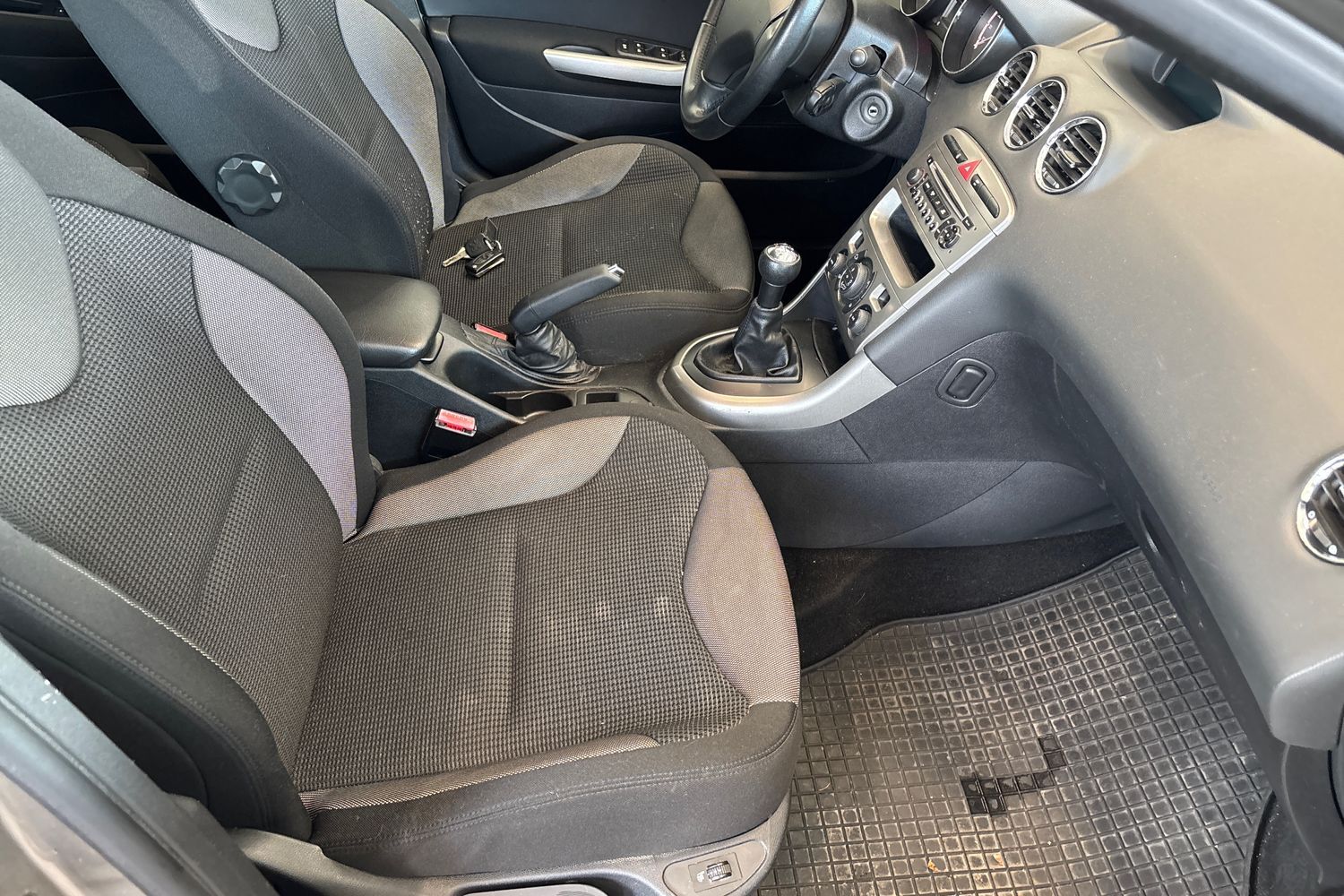 Peugeot 308 vaihtoauto