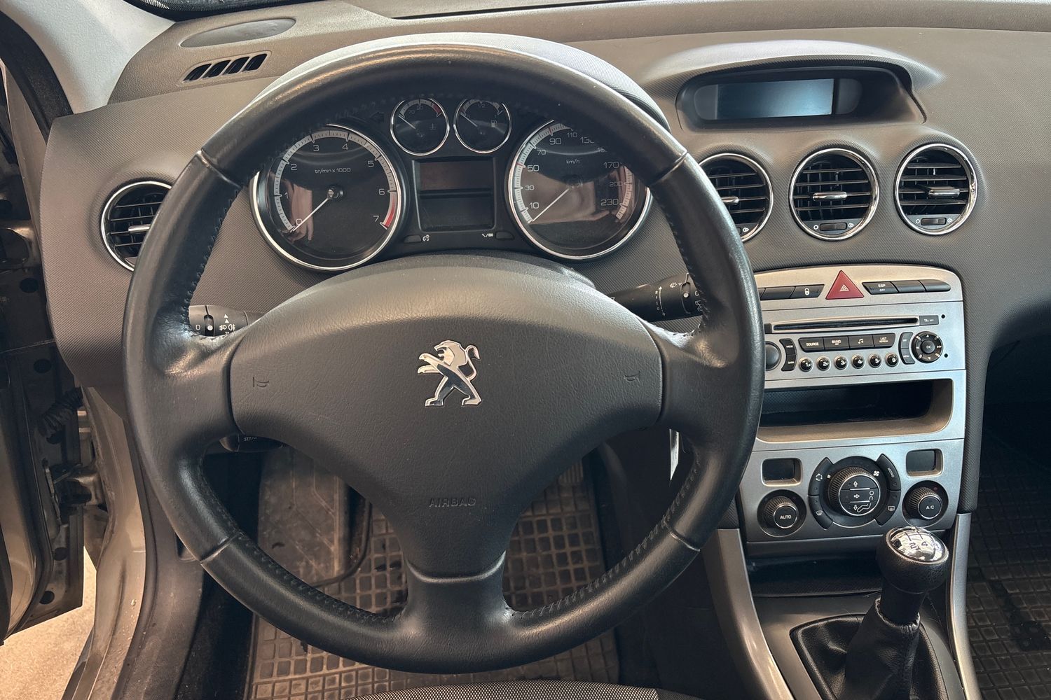 Peugeot 308 vaihtoauto
