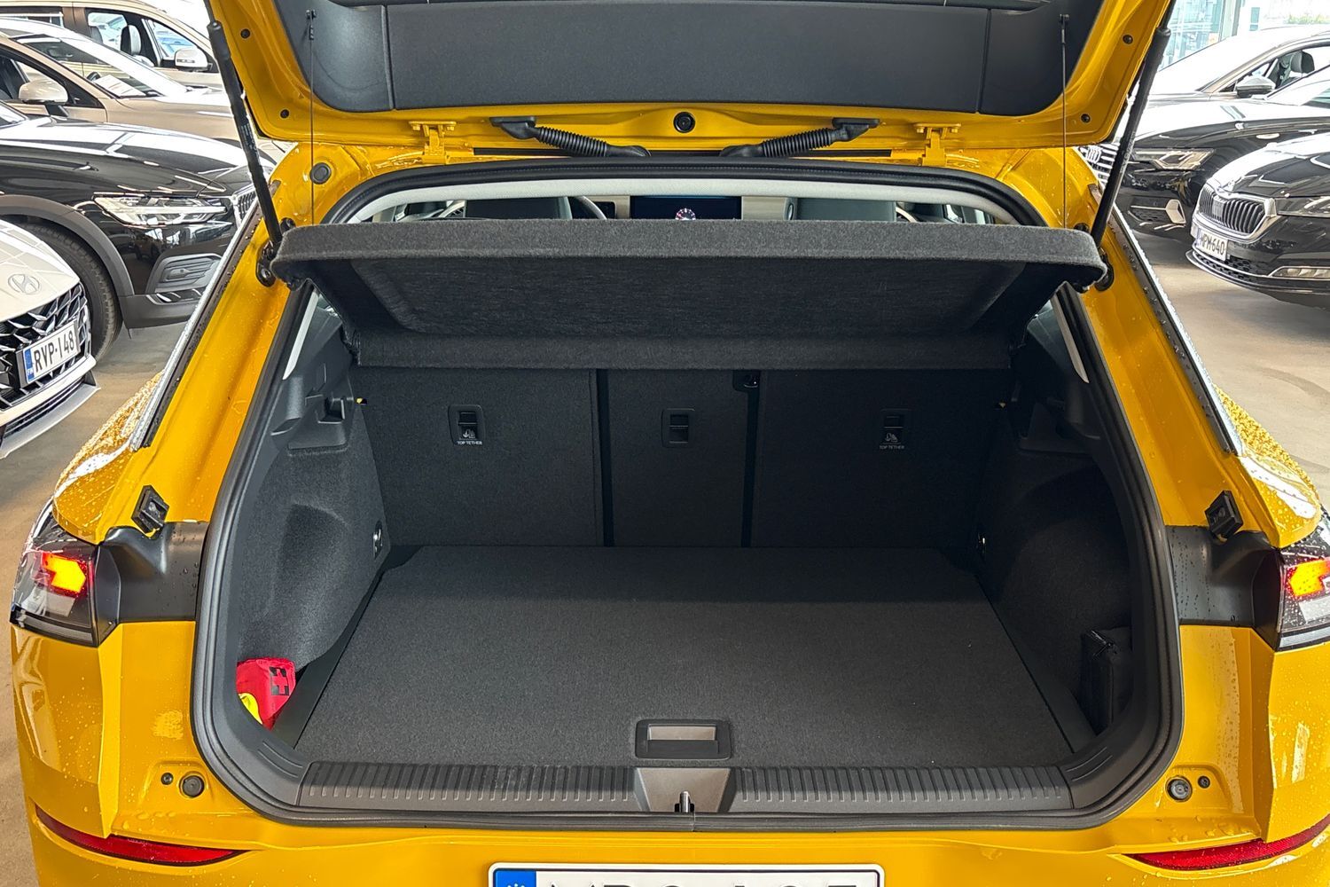 Volkswagen T-Roc vaihtoauto