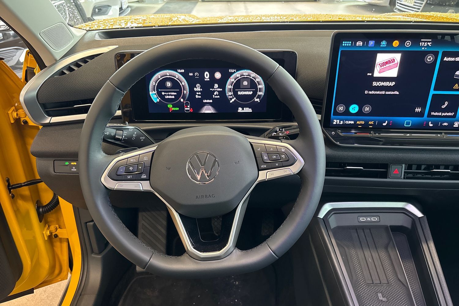 Volkswagen T-Roc vaihtoauto