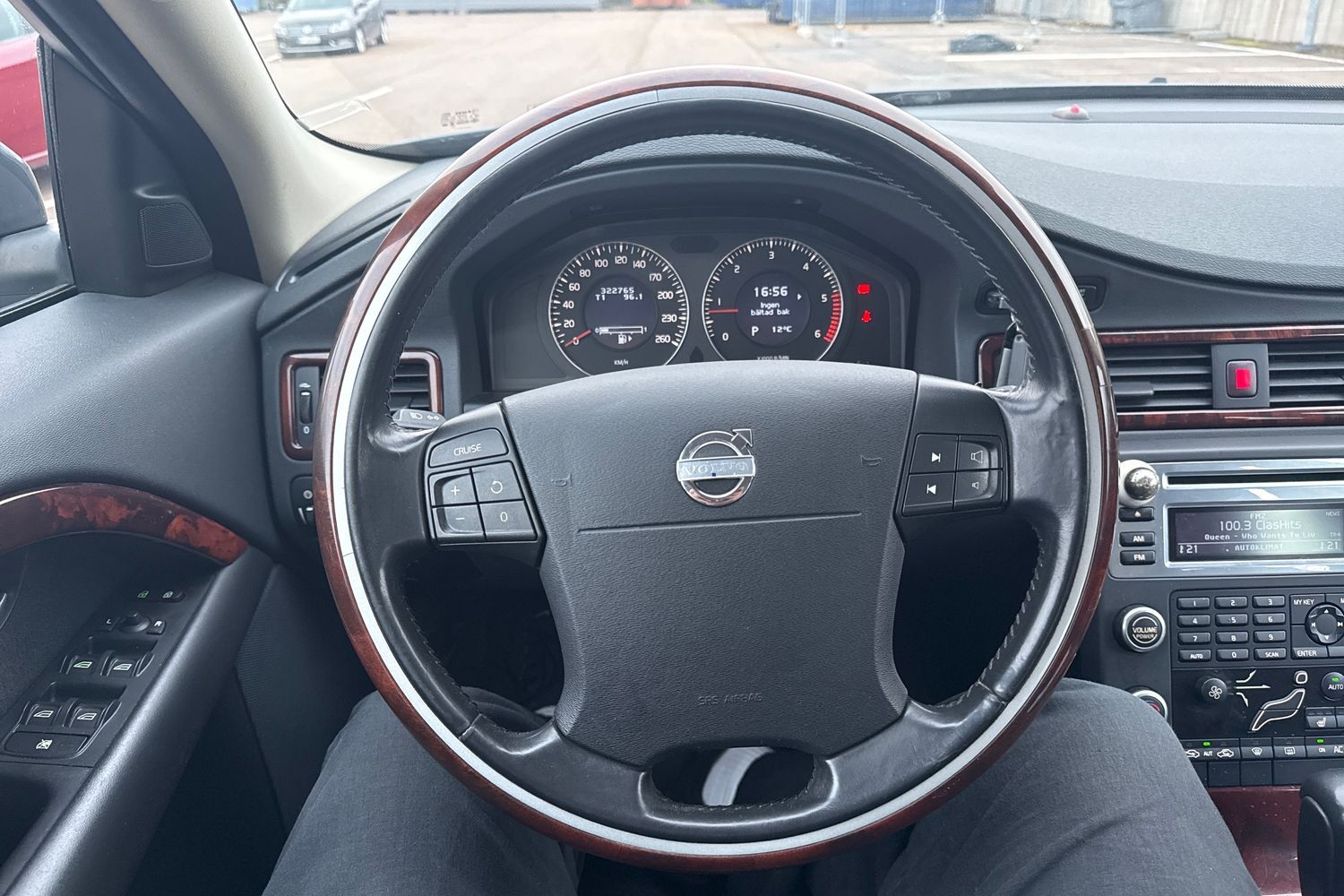 Volvo V70 vaihtoauto